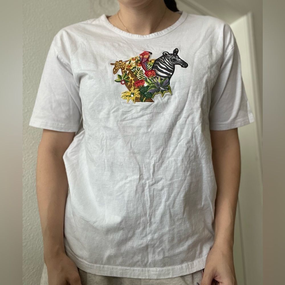 Vintage Animal Zoo Graphic Tshirt Size Medium‎
